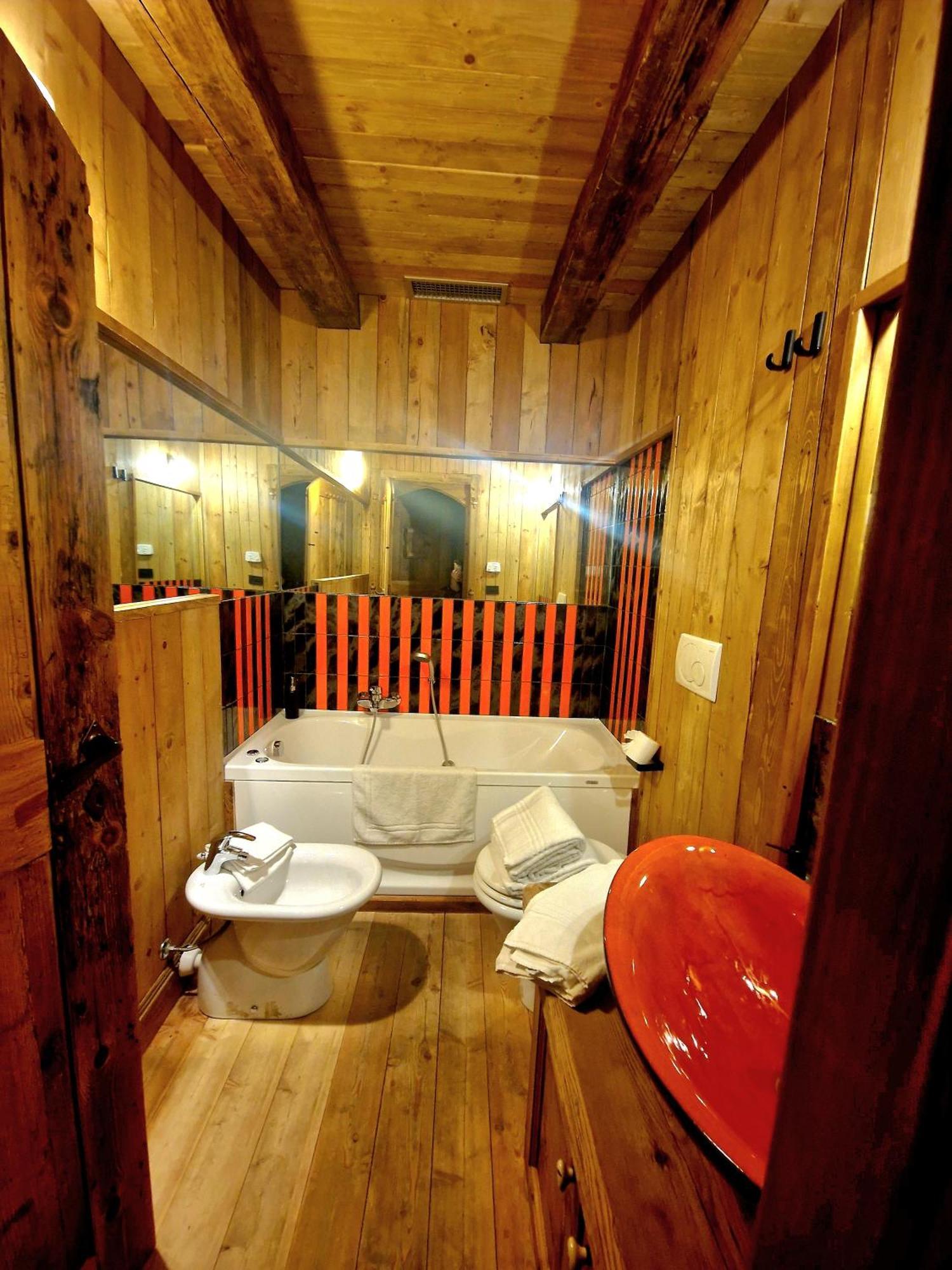 Chalet Euthalia Restaurant & Suites San Giacomo  Exterior photo